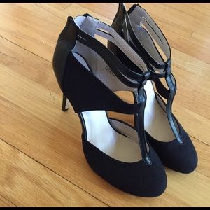 Bucco Free? black vegan suede/leather light wear